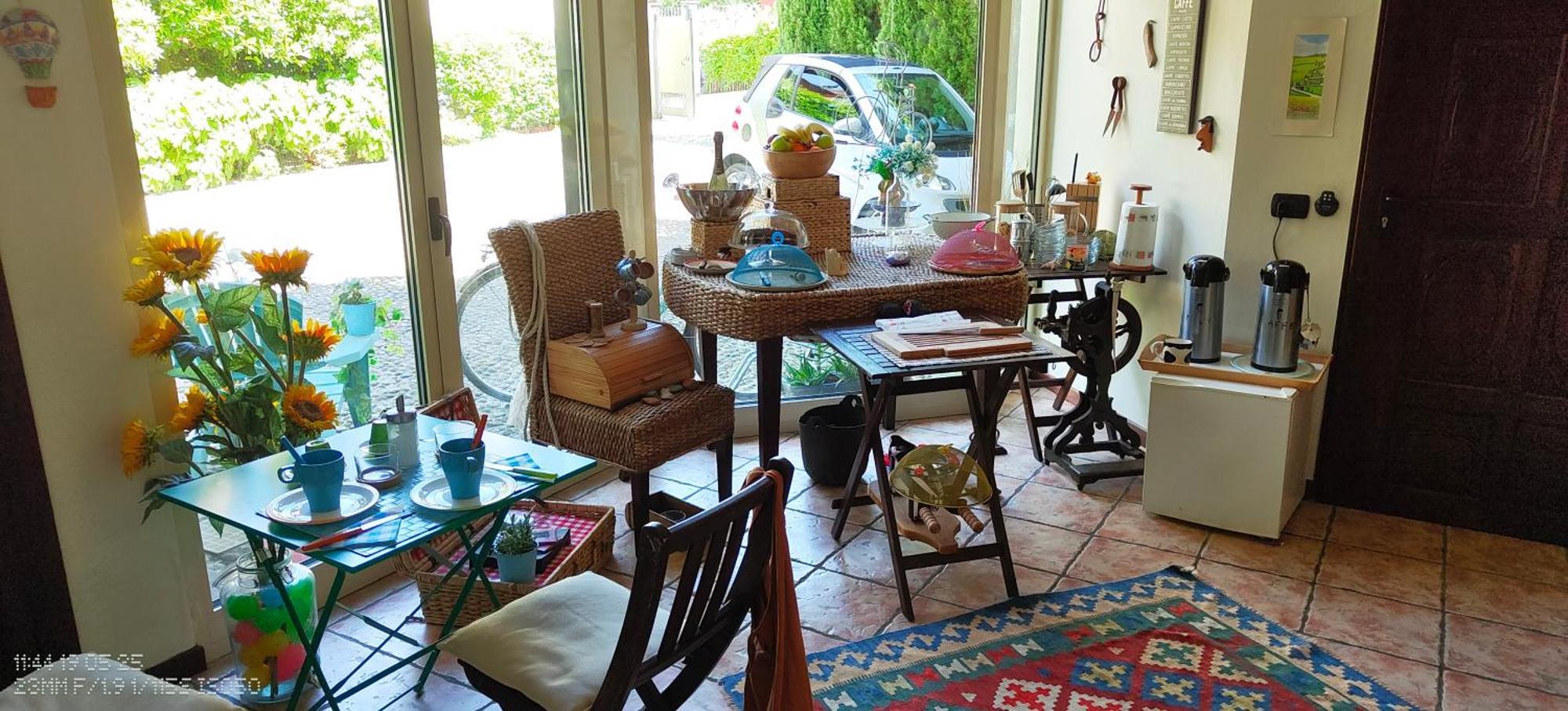 B&B Dolce Vista Al Lago Lugano Porto Ceresio Eksteriør bilde